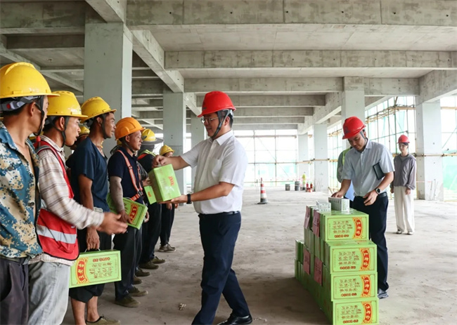 筑牢夏日安全防线 暖心关怀一线职工‖中马...